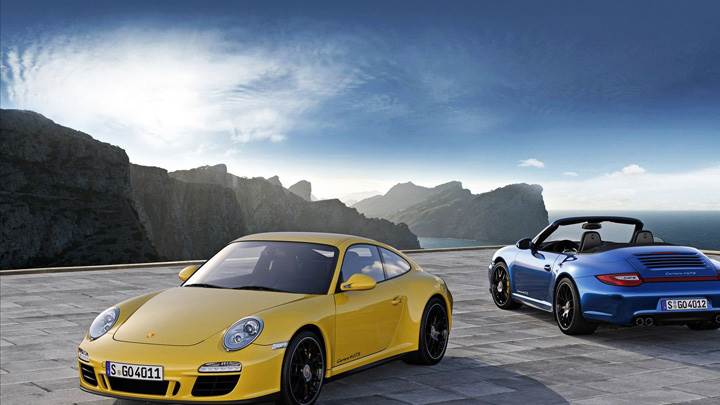 2012 Porsche 911 Carrera 4 Gts Yellow And Blue